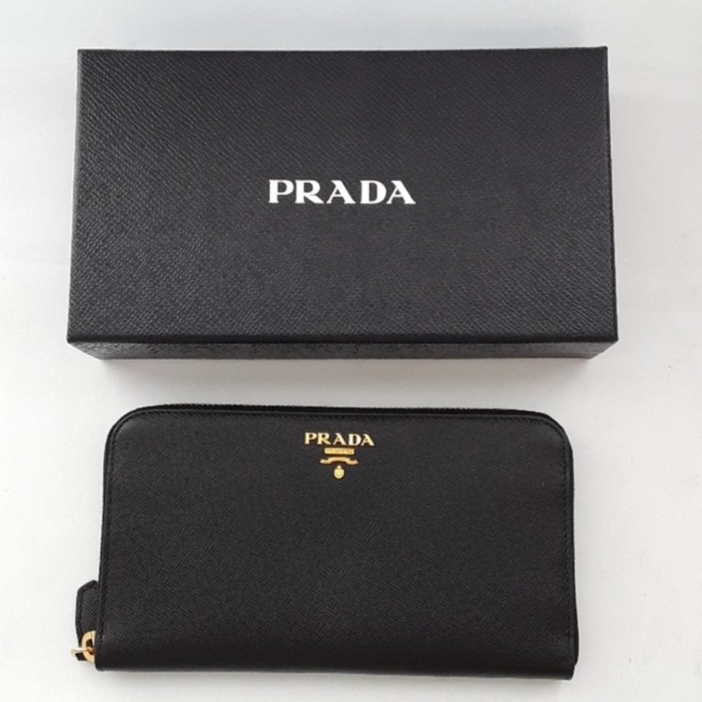 Prada Saffiano 1M0506 textured leather Wallet